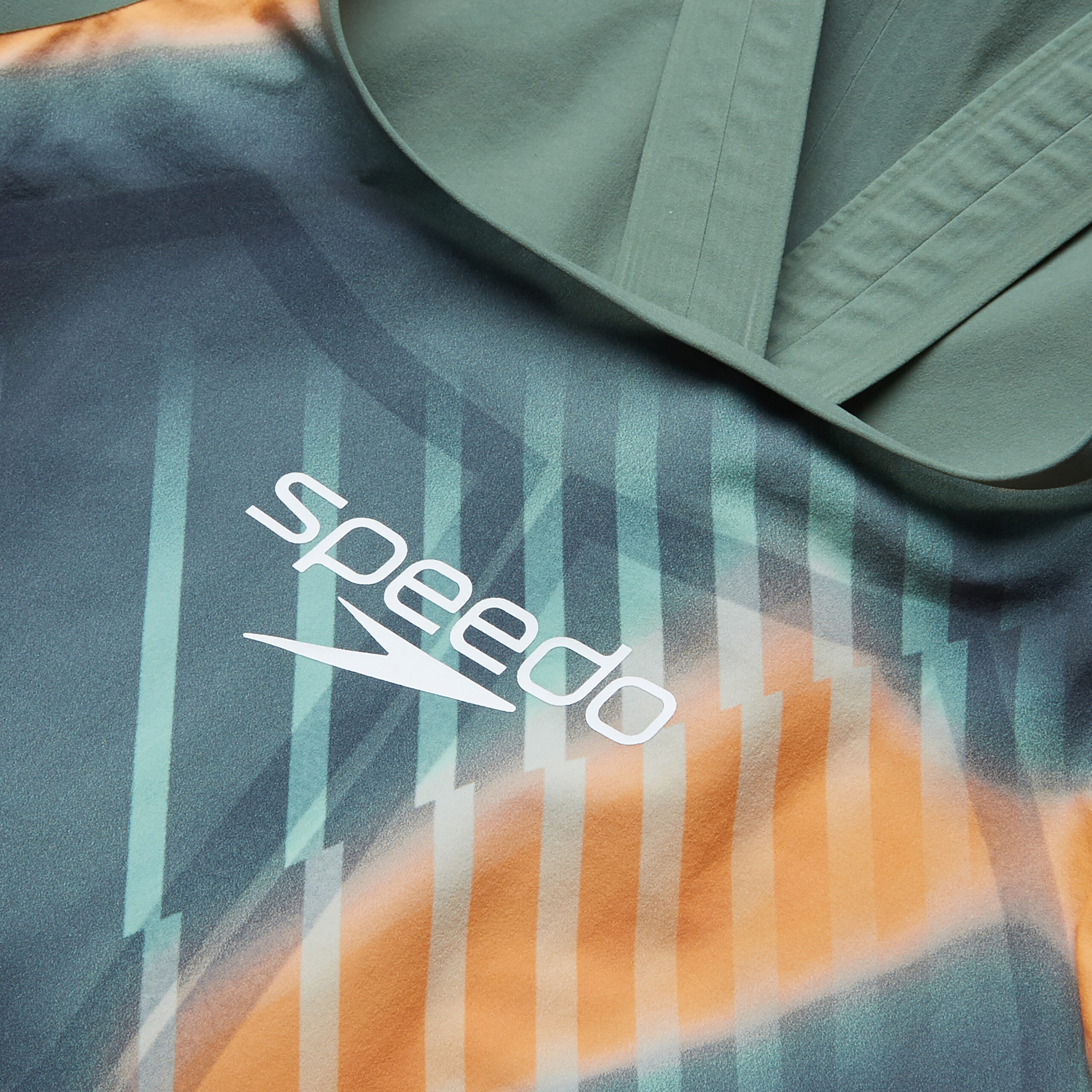 SPEEDO FASTSKIN LZR PURE VALOR 2.0 CON SCHIENA APERTA - GREEN/ORANGE - PROMOZIONE 20% RISPARMI € 86,00 - immagine 3